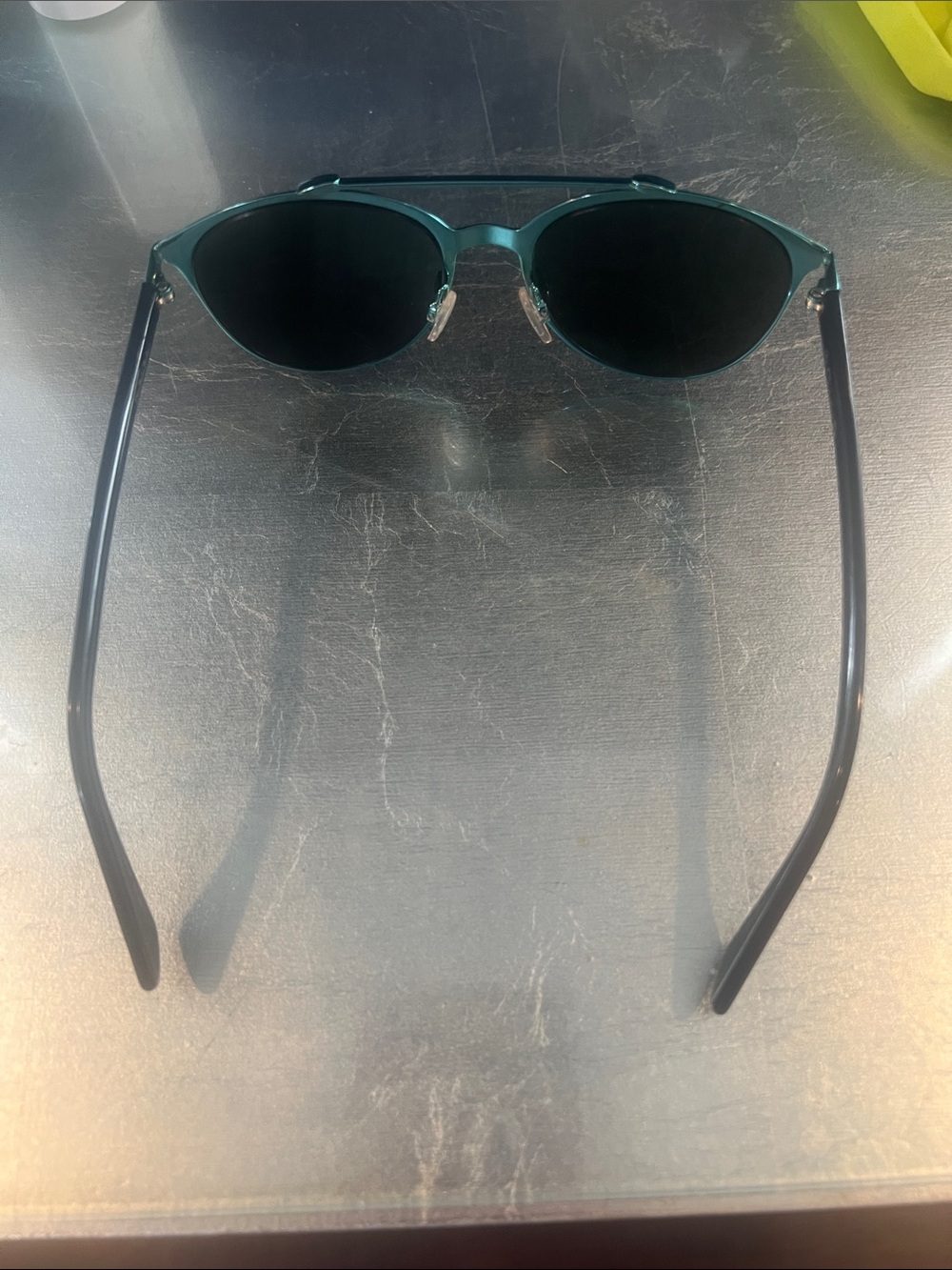 Dior Green Metal Round Aviator Sunglasses with Dark Lenses - Picture 2 of 14